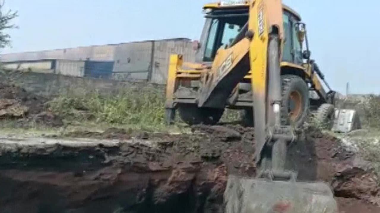 छत्तीसगढ़ की राजधानी रायपुर में बड़ा हादसा हुआ है छत्तीसगढ़ की राजधानी रायपुर में बड़ा हादसा हुआ है