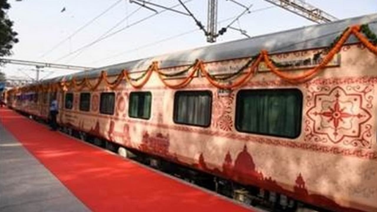bharat gaurav tourist train