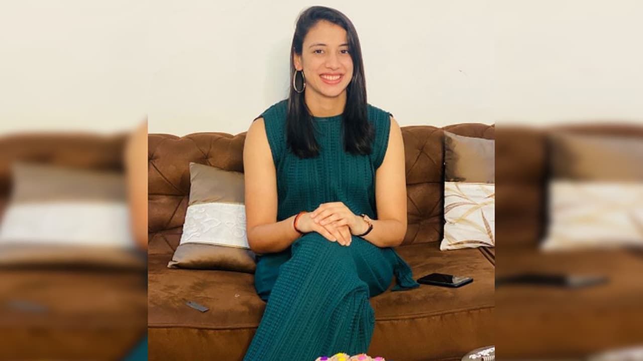 Smriti mandhana beautiful pictures