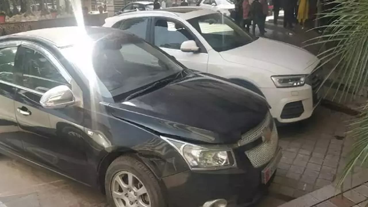 Chandigarh news hotels to sale luxury cars of customers who did not paid bills Chandigarh news hotels to sale luxury cars of customers who did not paid bills