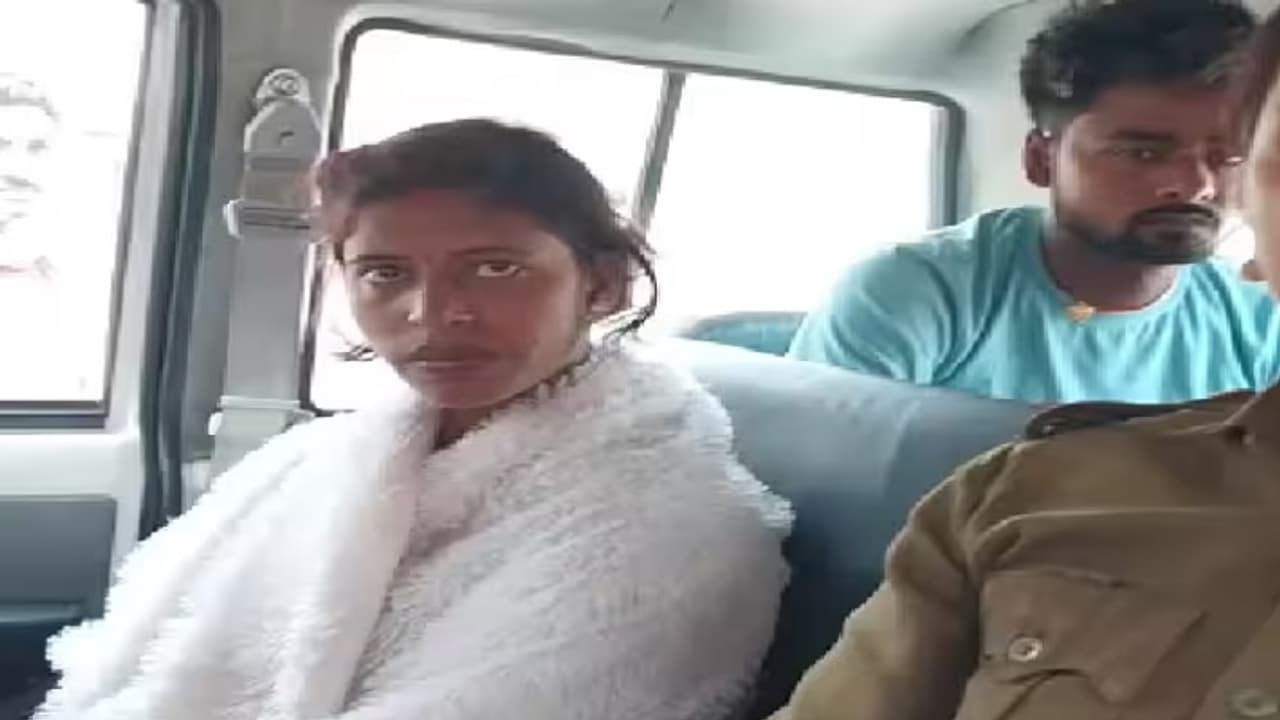 siwan news, fake woman constable threatening her husband and his second wife arrested siwan news, fake woman constable threatening her husband and his second wife arrested