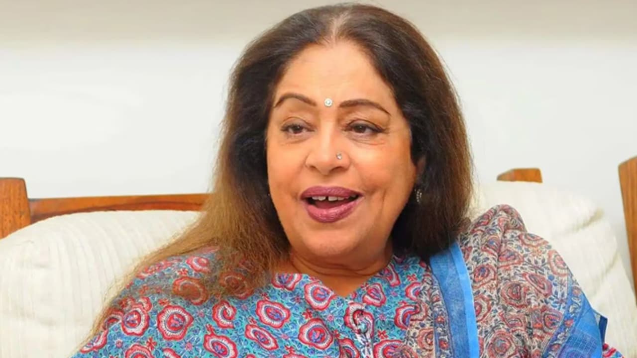 kirron kher test corona positive anupam kher wife share health update KPJ kirron kher test corona positive anupam kher wife share health update KPJ