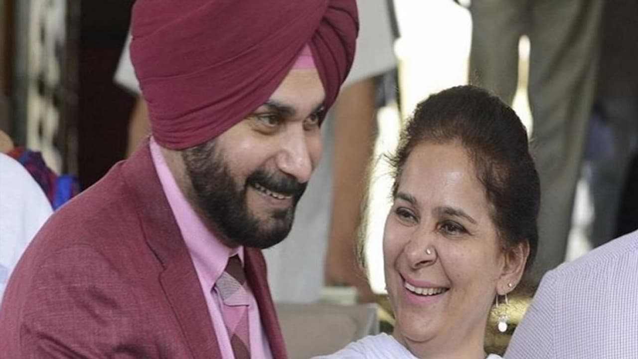 chandigarh news navjot singh sidhu wife stage 2 invasive cancer zrua chandigarh news navjot singh sidhu wife stage 2 invasive cancer zrua