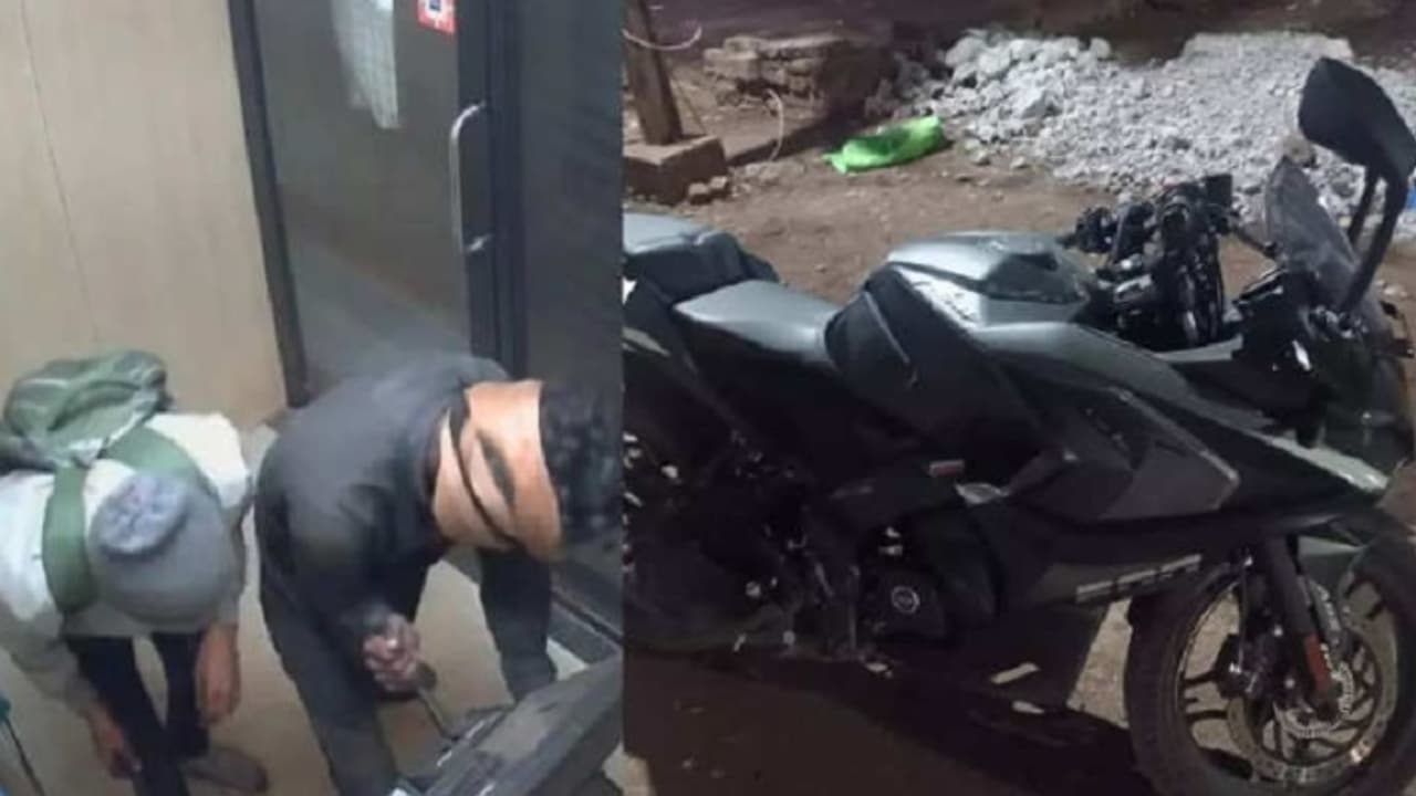  durg news Police arrested thieves who was cutting ATM 