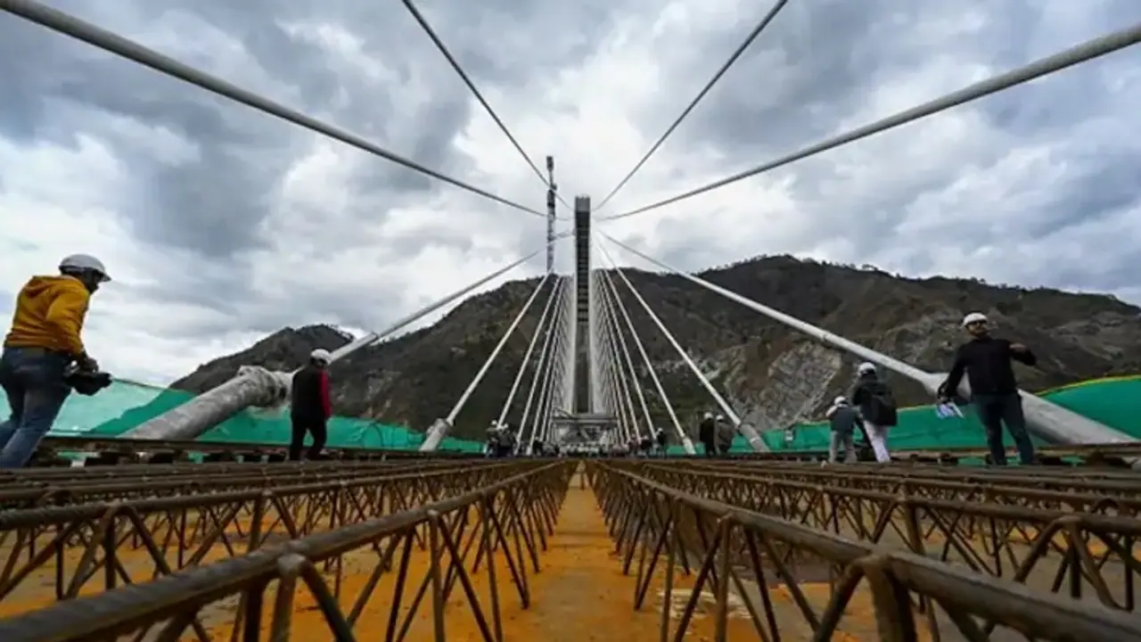 Anji river rail bridge