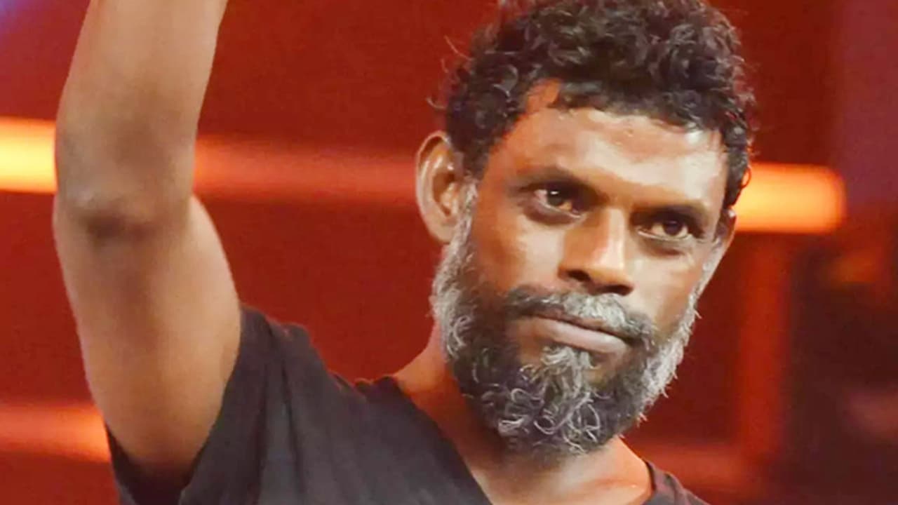 south actor vinayakan announces separation with wife he broken all marital and legal relations KPJ
