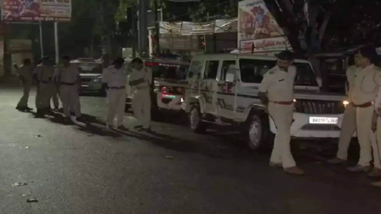 bihar violence bomb blast in sasaram firing in nalanda zrua