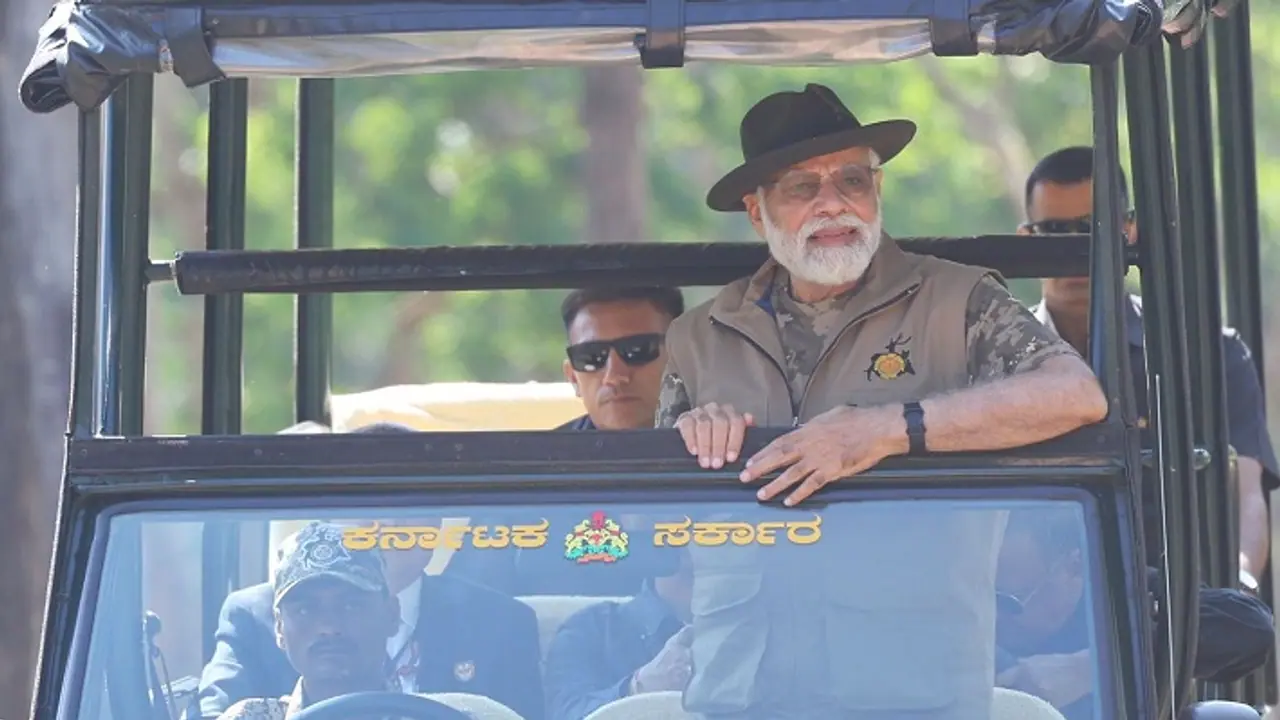 PM Narendra Modi Jangal Safari PM Narendra Modi Jangal Safari