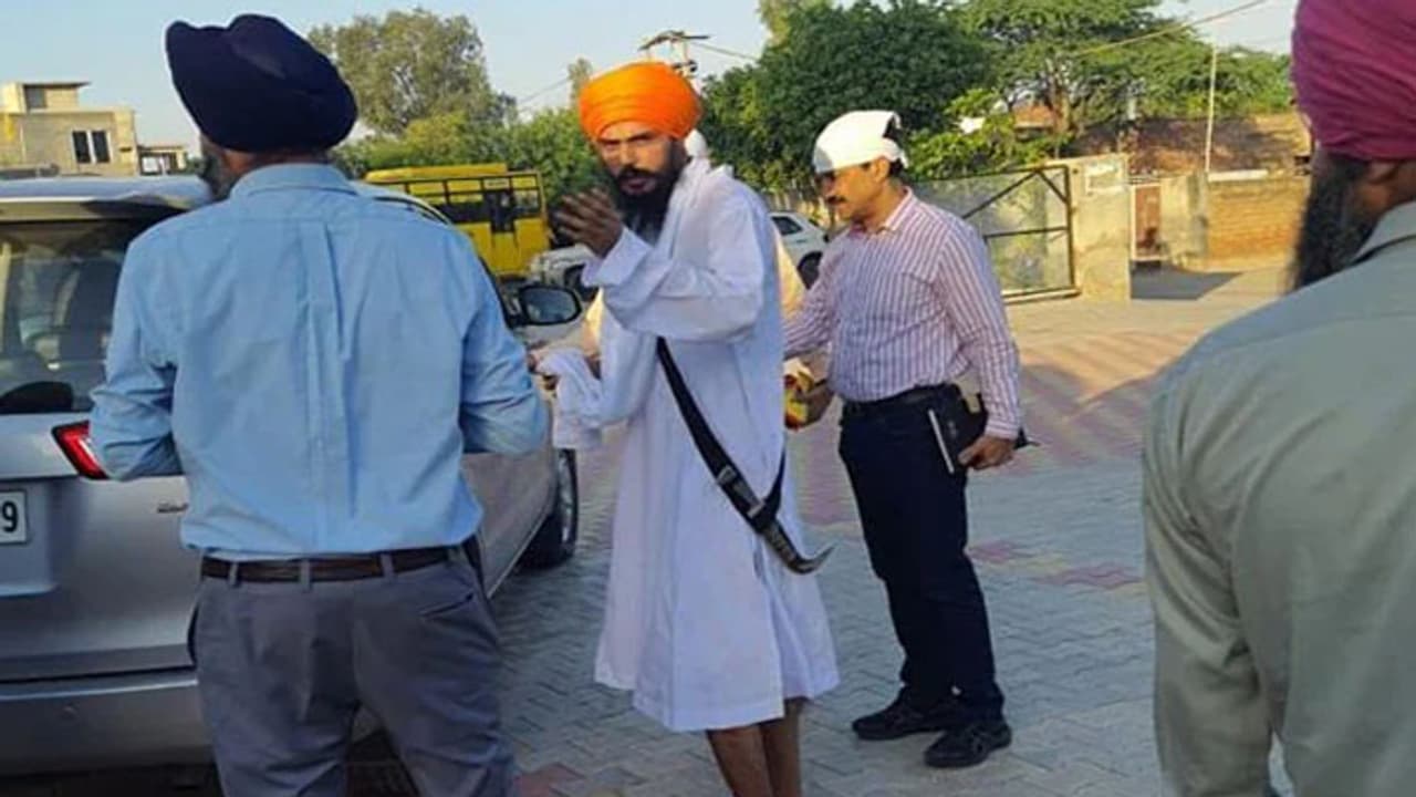amritpal singh surrender arrest punjab police moga Rodgaon Gurudwara 