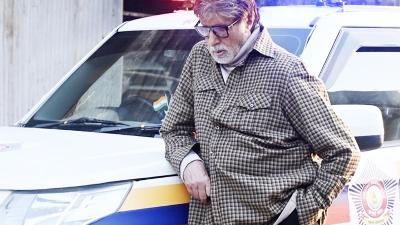 Amitabh Bachchan Arrested Amitabh Bachchan Arrested