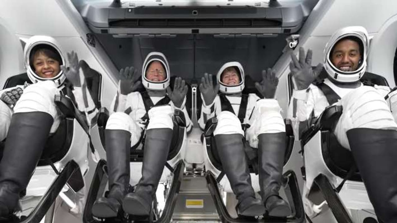 spacex aircraft spacex aircraft