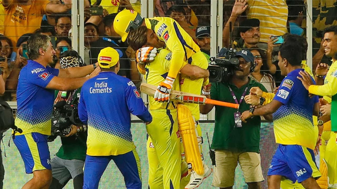 Chennai Super kings winning moment latest video