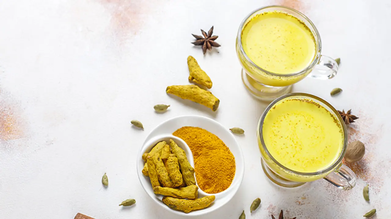 8 benefits of drinking turmeric milk every night 8 benefits of drinking turmeric milk every night