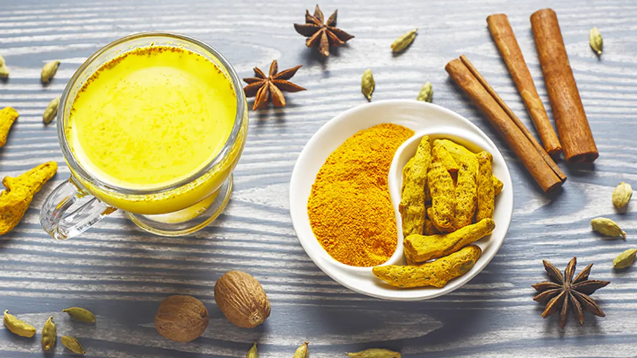 8 benefits of drinking turmeric milk every night 8 benefits of drinking turmeric milk every night