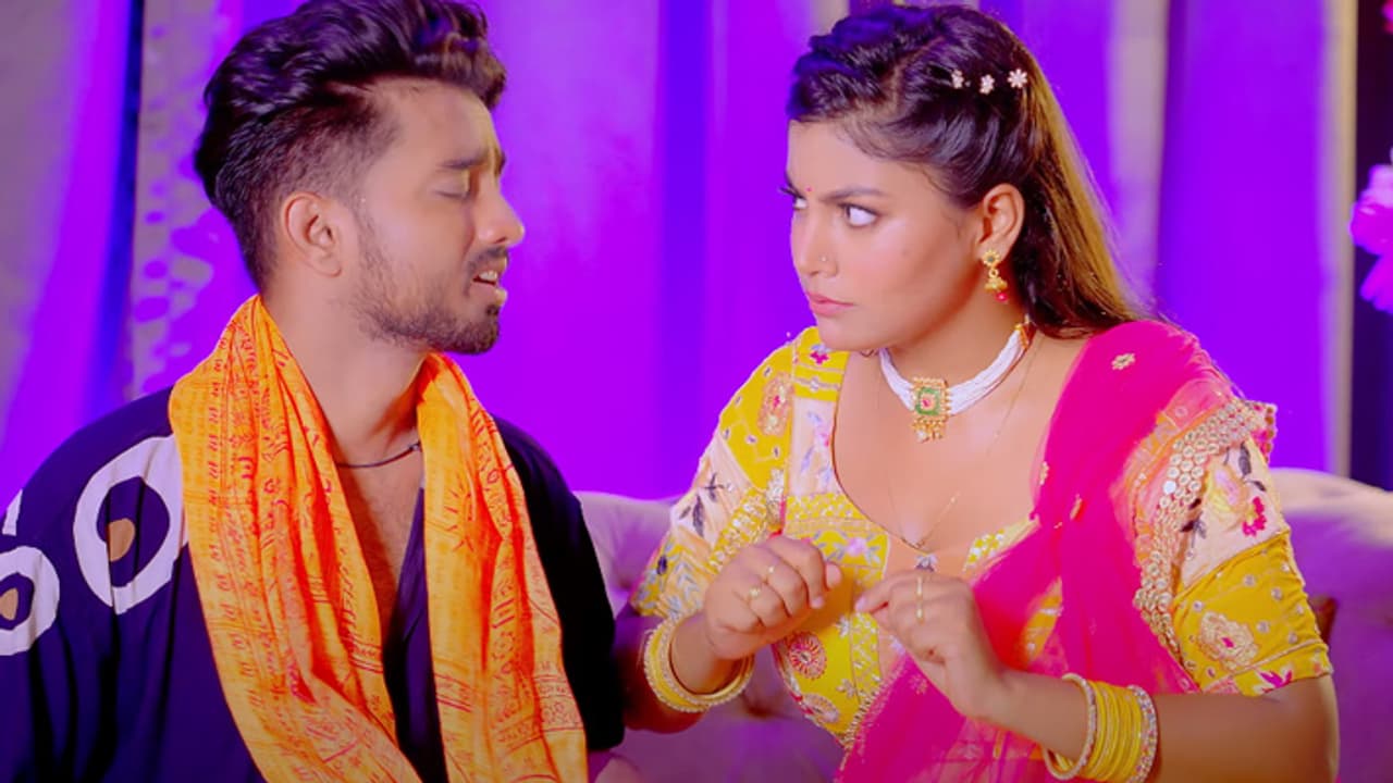 Chudiya Hariyar Hariyar Bhojpuri Song