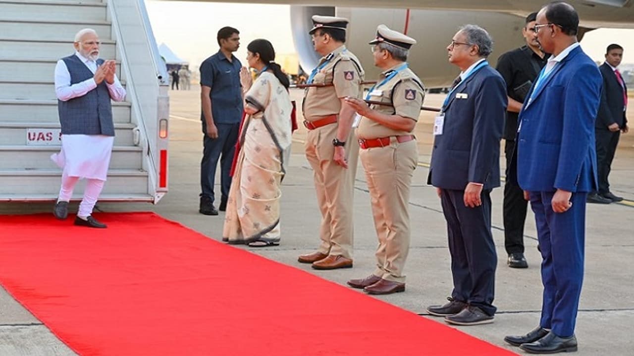 PM Narendra Modi in Bengaluru PM Narendra Modi in Bengaluru