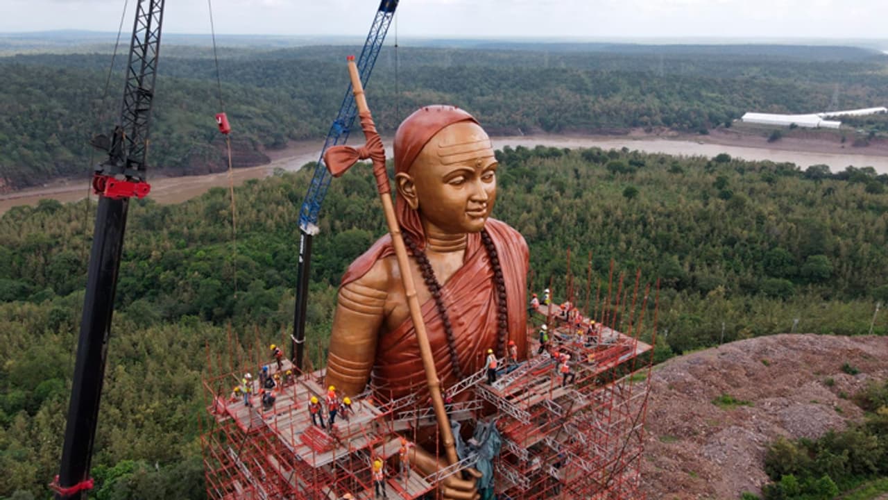 Statue of Oneness Statue of Oneness