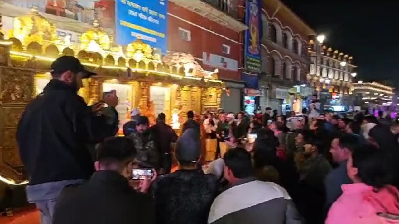 Hanuman Chalisa at Lal Chowk Hanuman Chalisa at Lal Chowk