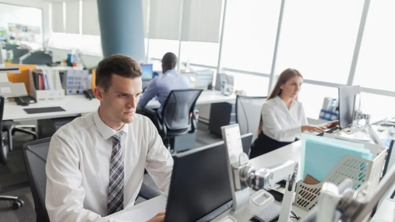 indian it sector hiring declines