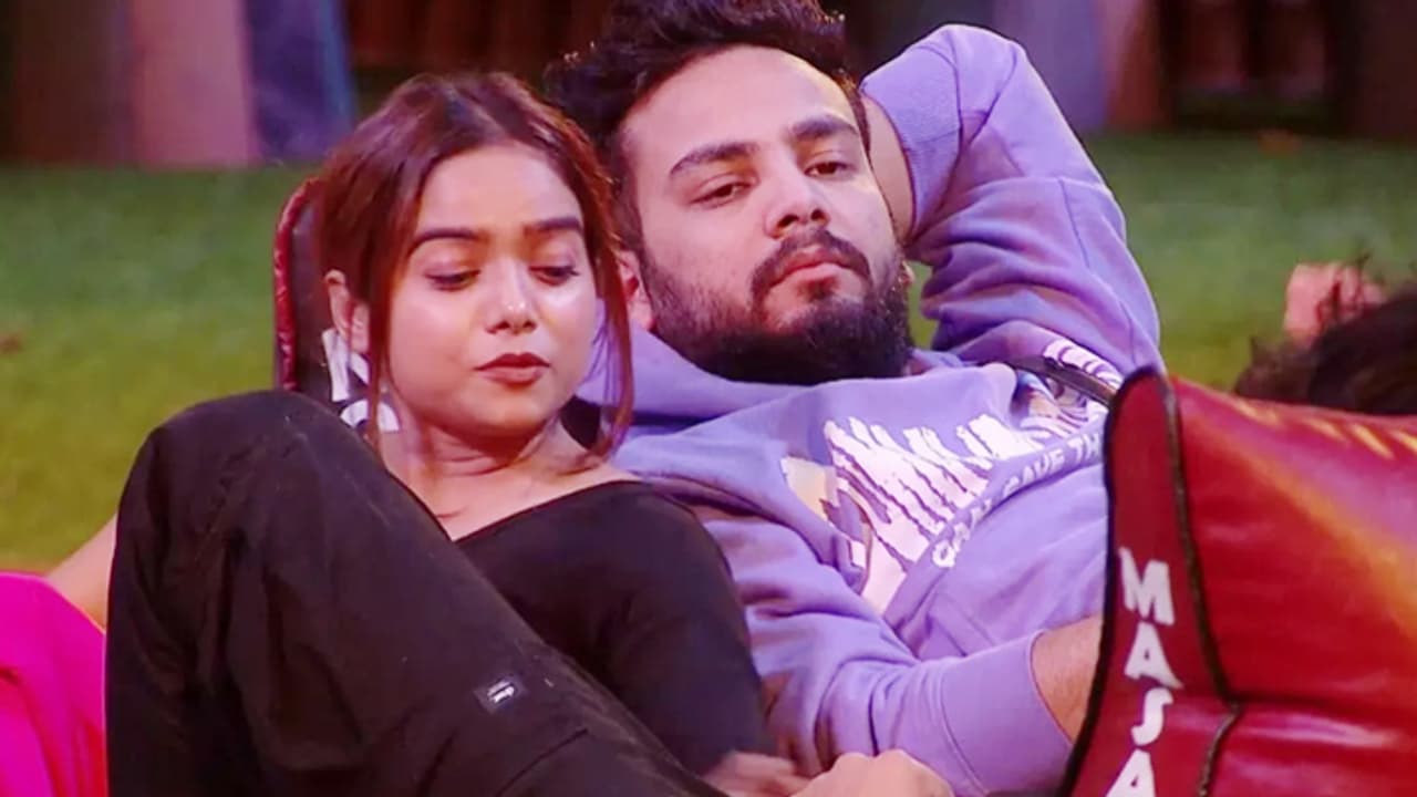 Elvish Yadav Rave Party And Snake Venom Smuggling Controversy Elvish Yadav Rave Party And Snake Venom Smuggling Controversy