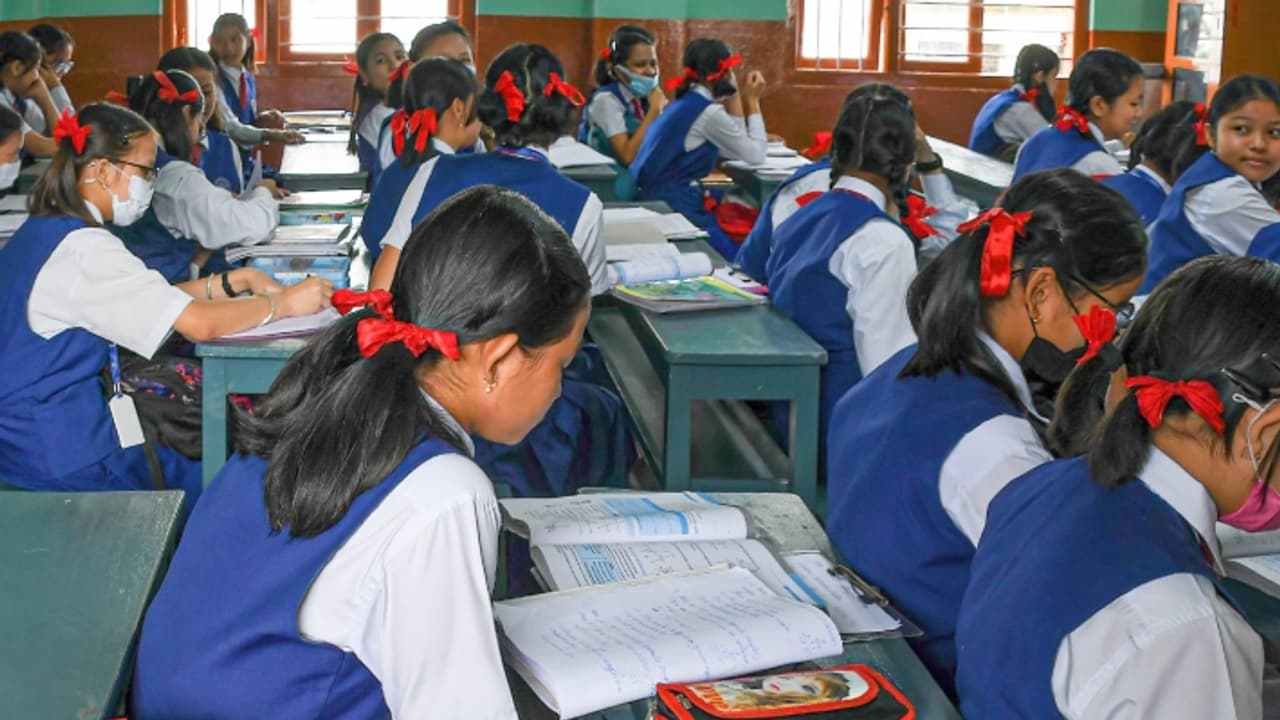 ramayana mahabharata school social sciences textbooks