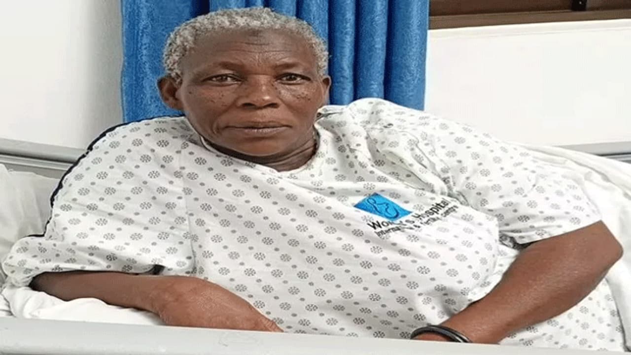 70 year old woman gives birth to tiwns 70 year old woman gives birth to tiwns