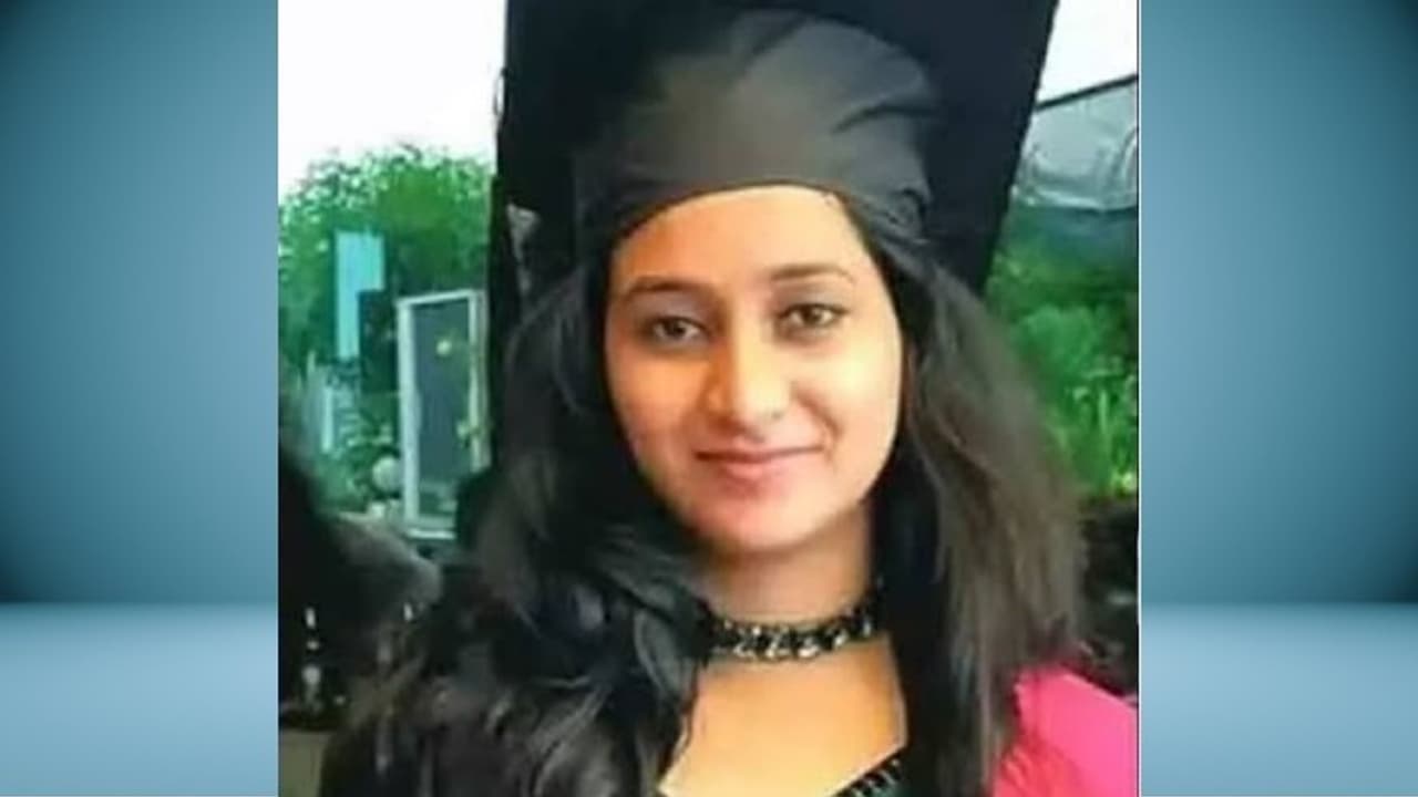 Doctor Shahana Doctor Shahana