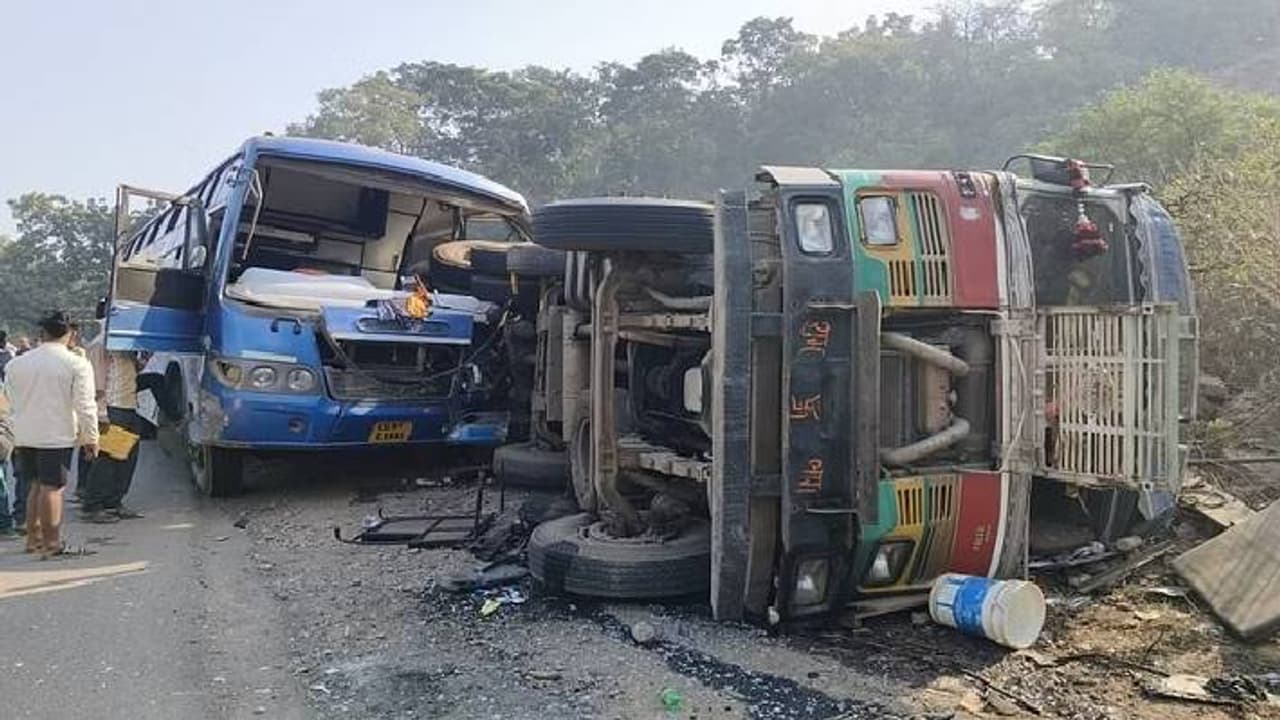 balod bus hadsa balod bus hadsa