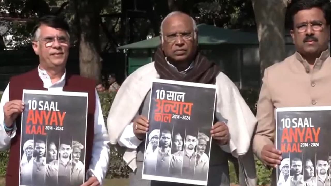  Mallikarjun Kharge releases Black Paper