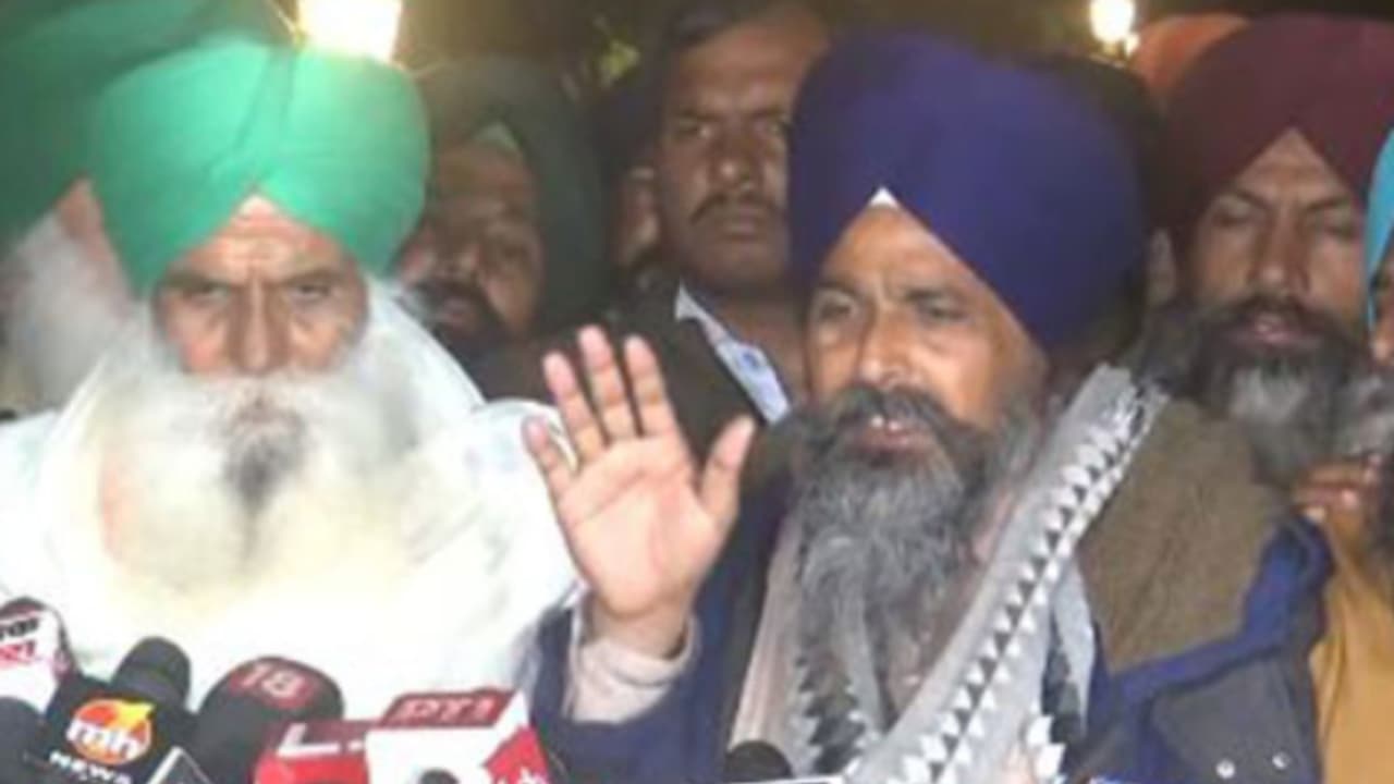 FARMER mEETING FARMER mEETING