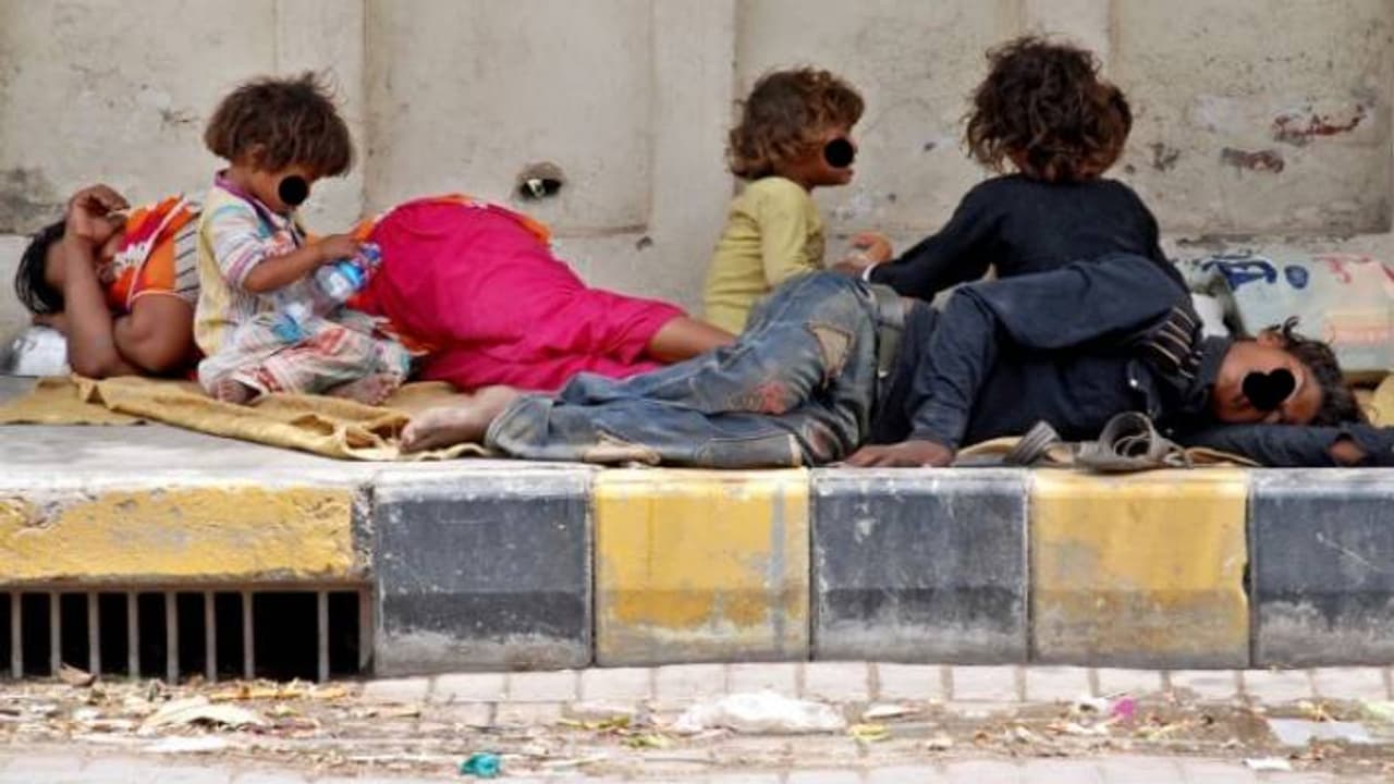 sleeping on footpath sleeping on footpath