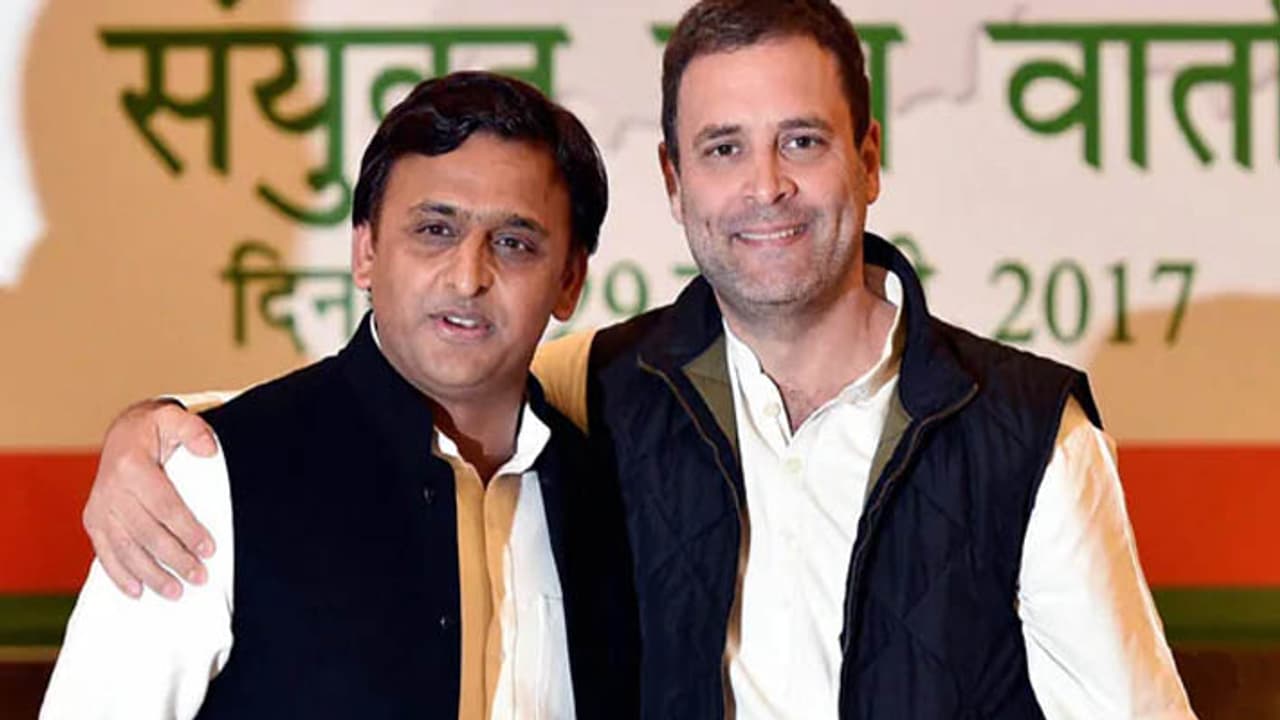 Akhilesh Yadav and Rahul Gandhi 