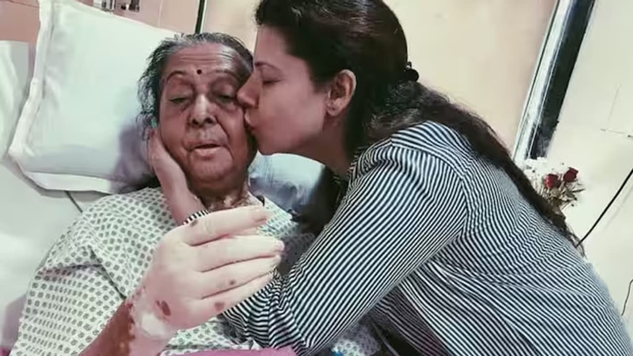 sambhavna seth mother passed away 