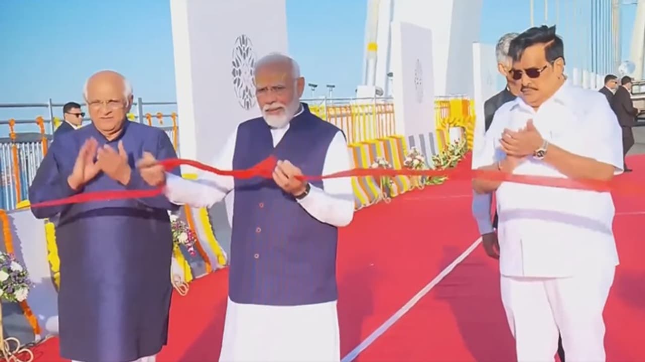 MODI IN GUJARAT bridge MODI IN GUJARAT bridge