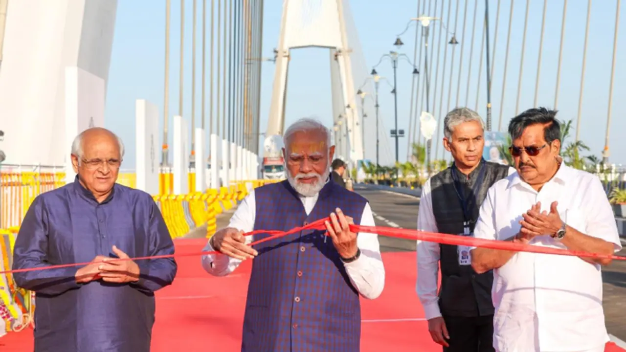 Modi on Sudharshan Bridge