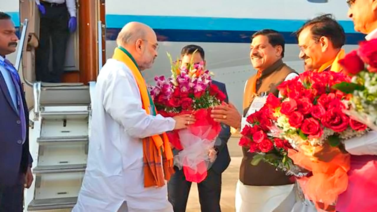 Mohan Yadav welcome Amit Shah in MP Mohan Yadav welcome Amit Shah in MP