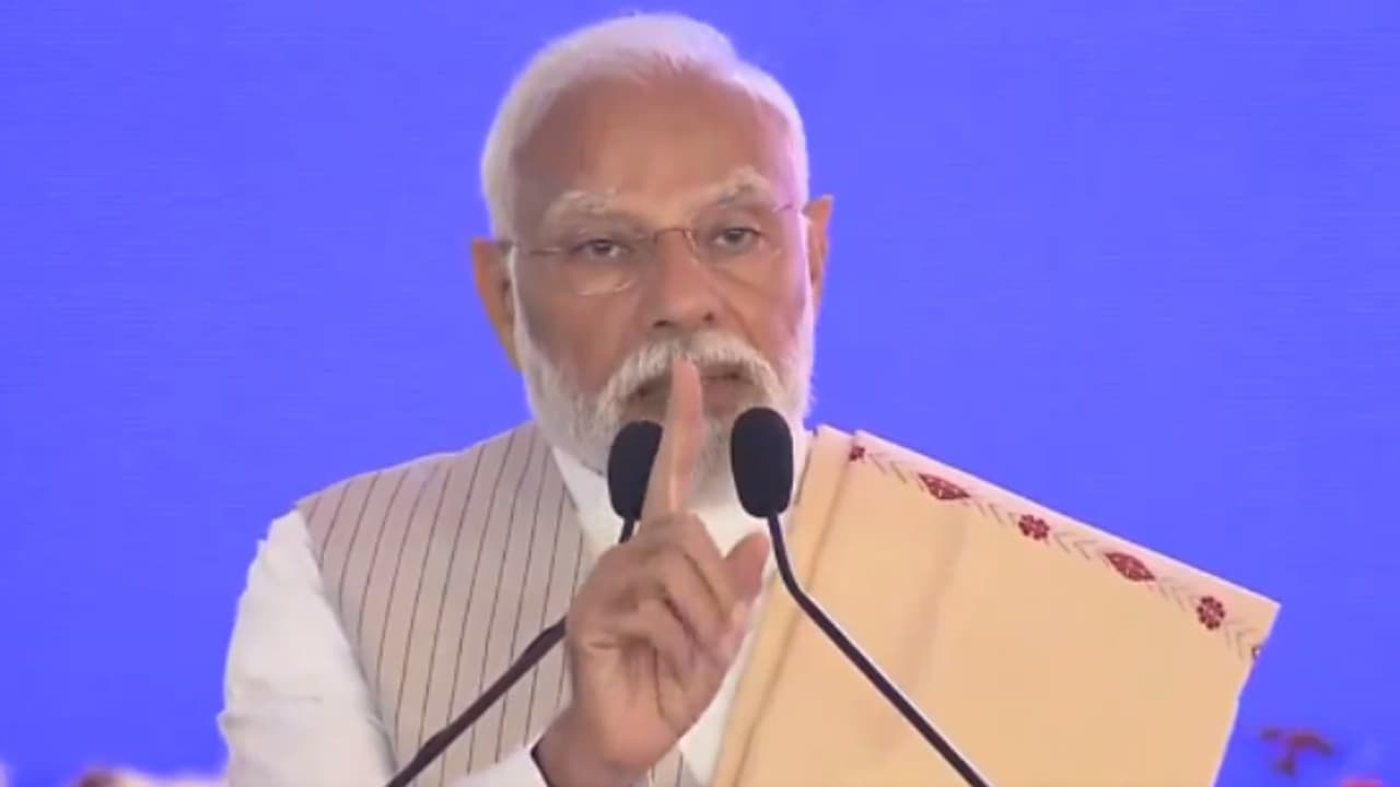 mODI IN BENGL mODI IN BENGL