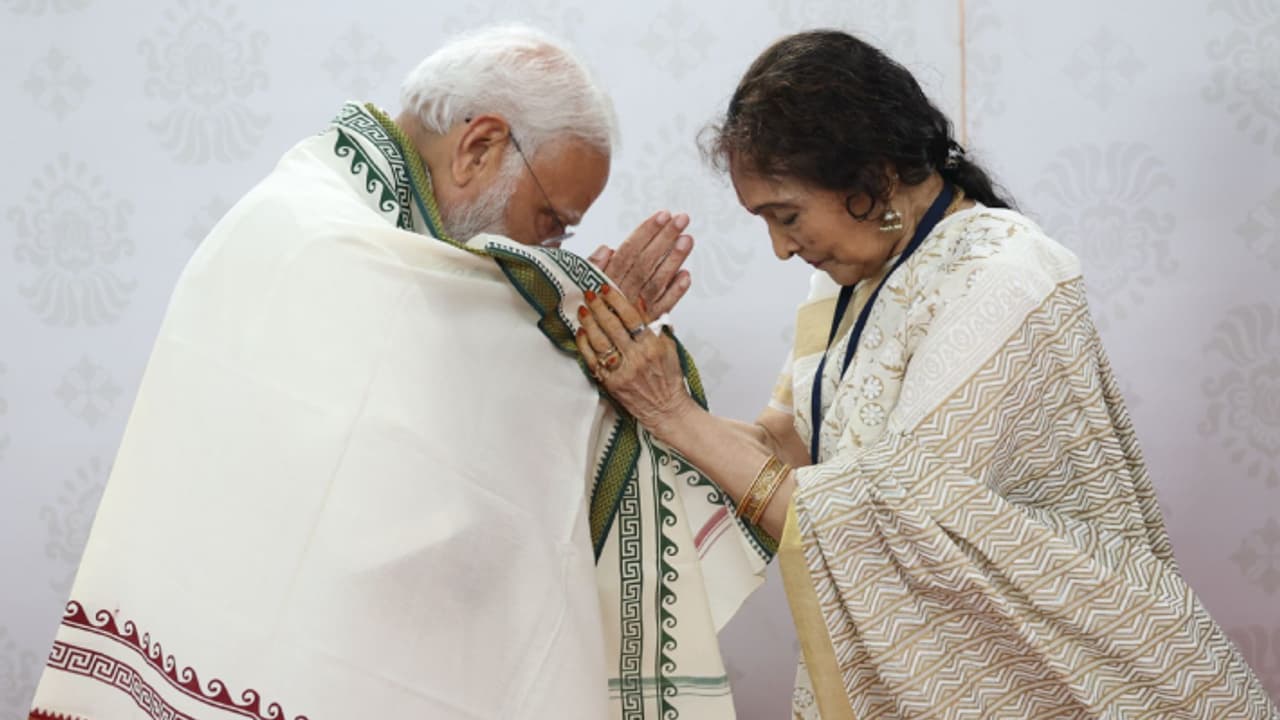 PM MODI Vyjayanthimala PM MODI Vyjayanthimala