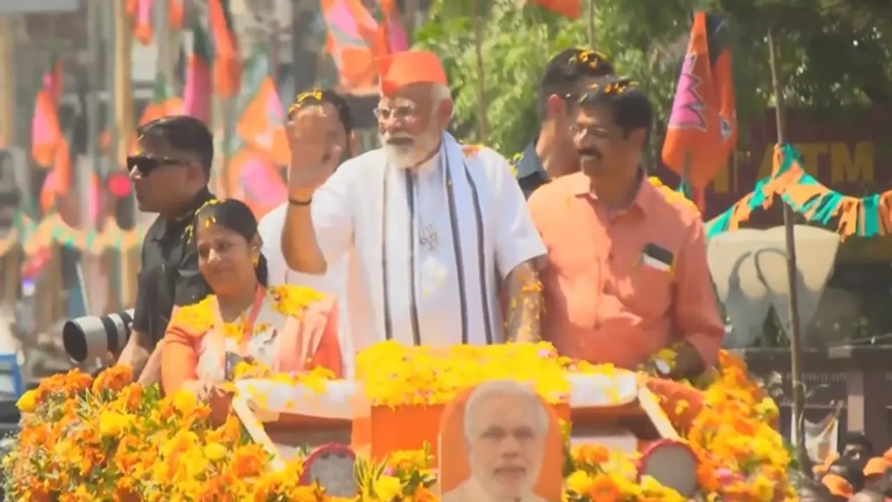 Narendra Modi roadshow in Palakkad Narendra Modi roadshow in Palakkad