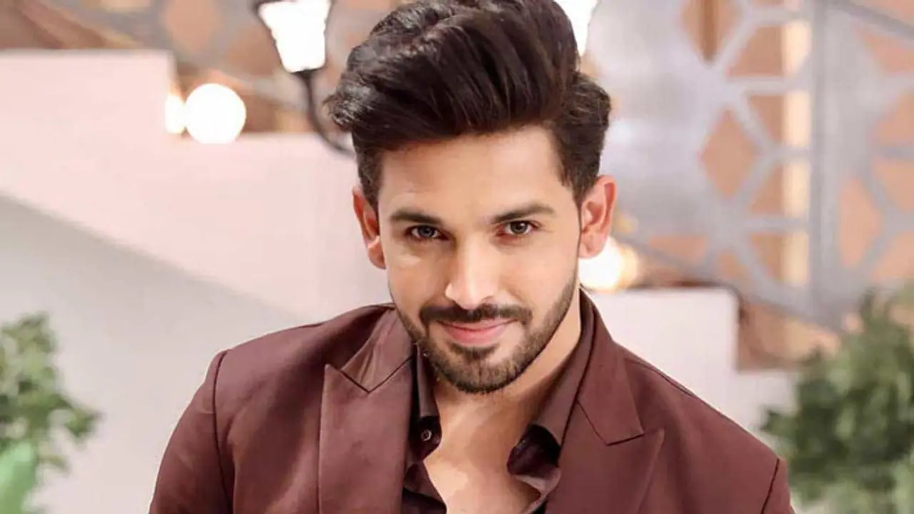 Shehzada Dhami In Suhaagan Chudail