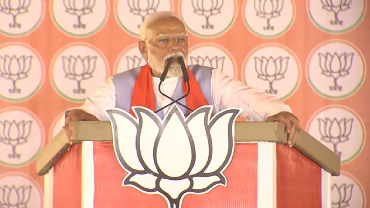 Narendra Modi in Barabanki Narendra Modi in Barabanki