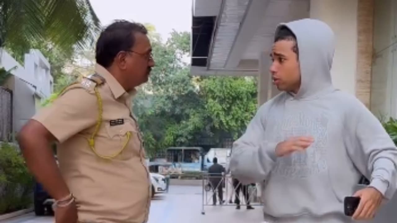 Mumbai dancing cop Mumbai dancing cop