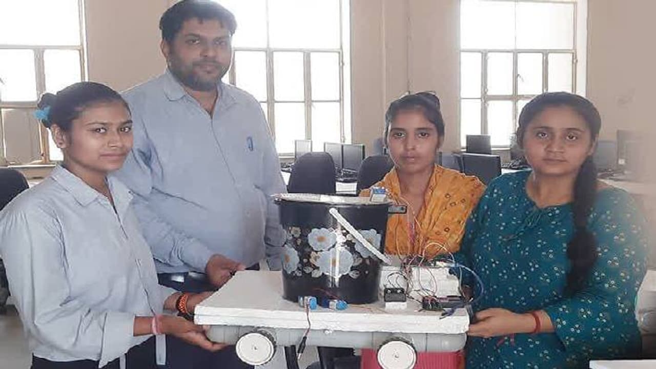 automatically collect garbage 