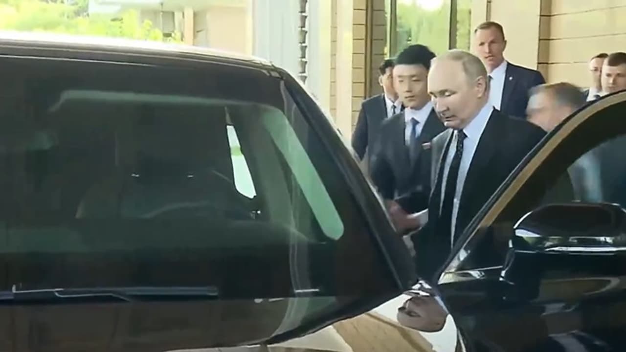 Vladimir Putin gifted Aurus car to Kim Jong un Vladimir Putin gifted Aurus car to Kim Jong un