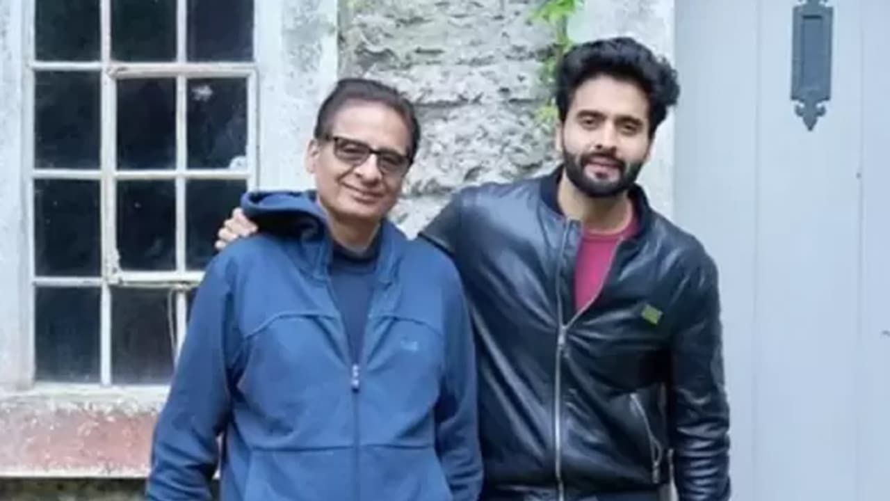 Pooja Entertainment Vashu Bhagnani Pooja Entertainment Vashu Bhagnani