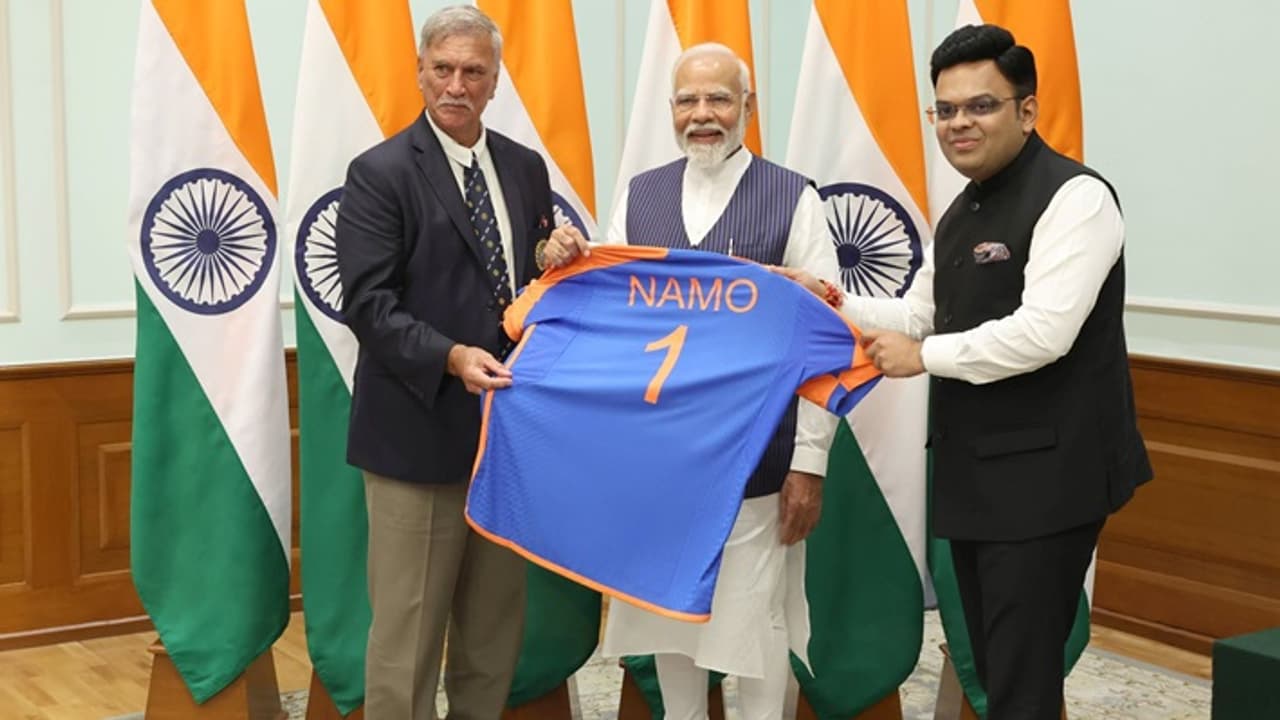 Namo 1 Champions jersey