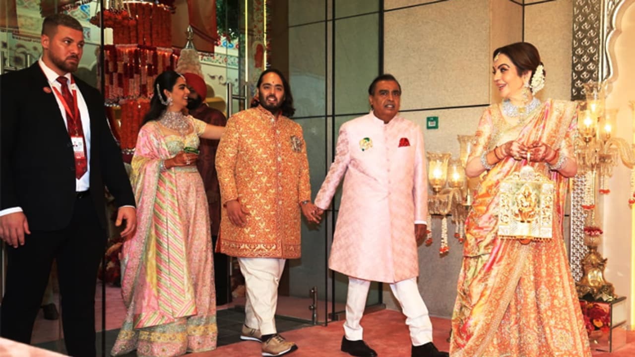 Anant ambani radhika merchant wedding latest pic Anant ambani radhika merchant wedding latest pic