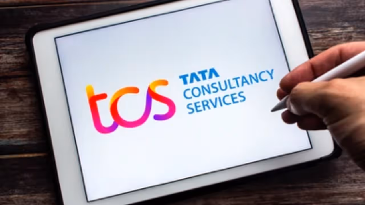 Ratan Tata's TCS loses