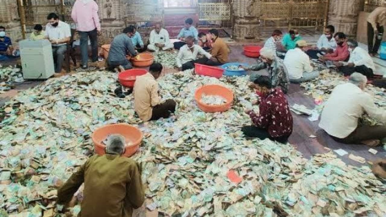 Sanwaliya Seth Temple