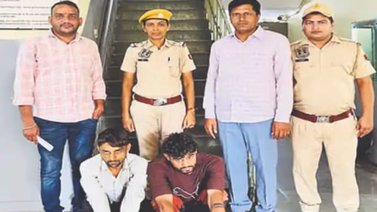 chain snatching chain snatching